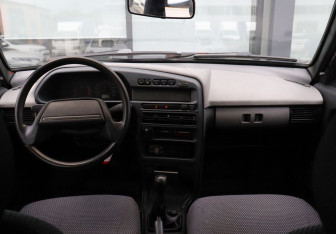 Подержанный автомобиль LADA (ВАЗ) 2114 2011 года (15 фото)