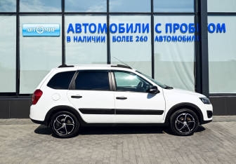 Подержанный автомобиль LADA (ВАЗ) Kalina Wagon 2017 года (6 фото)