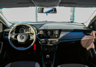 Подержанный автомобиль Skoda Rapid Liftback 2020 года (10 фото)