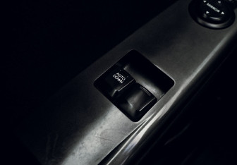 Подержанный автомобиль Kia Rio Sedan 2012 года (12 фото)