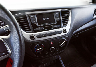 Подержанный автомобиль Hyundai Solaris Sedan 2018 года (10 фото)