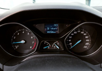 Подержанный автомобиль Ford Focus Hatchback 2011 года (18 фото)