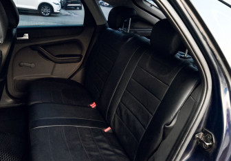 Подержанный автомобиль Ford Focus Hatchback 2006 года (21 фото)