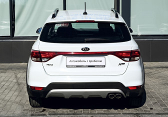 Подержанный автомобиль Kia Rio Hatchback 2018 года (4 фото)