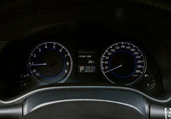 Подержанный автомобиль Infiniti G Sedan 2011 года (11 фото)