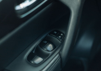 Подержанный автомобиль Nissan X-Trail 2018 года (13 фото)