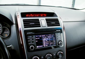 Подержанный автомобиль Mazda CX-9 2012 года (10 фото)