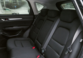 Подержанный автомобиль Mazda CX-5 2021 года (18 фото)