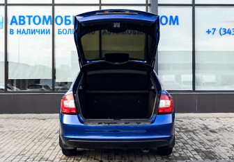 Подержанный автомобиль Skoda Rapid Liftback 2018 года (18 фото)