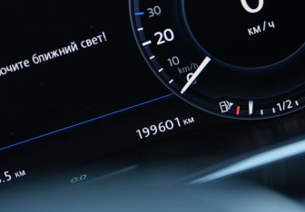 Подержанный автомобиль Volkswagen Tiguan 2017 года (18 фото)