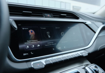 Подержанный автомобиль Geely Atlas Pro 2022 года (12 фото)