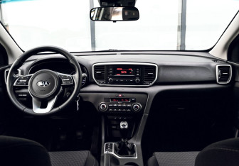 Подержанный автомобиль Kia Sportage 2019 года (18 фото)