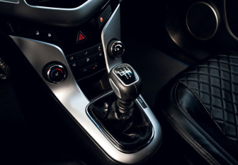 Подержанный автомобиль Chevrolet Cruze Hatchback 2012 года (10 фото)
