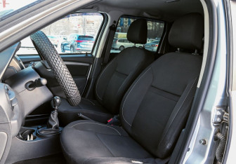 Подержанный автомобиль Renault Duster 2020 года (15 фото)