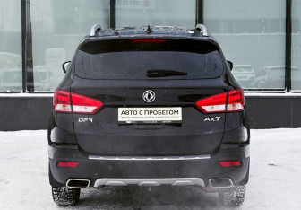 Подержанный автомобиль DongFeng AX7 2018 года (4 фото)