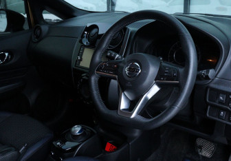 Подержанный автомобиль Nissan Note 2019 года (9 фото)