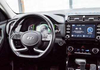 Подержанный автомобиль Hyundai Creta 2021 года (11 фото)