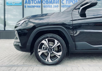 Подержанный автомобиль Москвич 3 2023 года (21 фото)