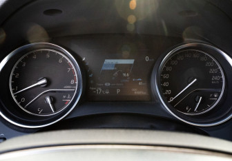 Подержанный автомобиль Toyota Camry Sedan 2018 года (18 фото)