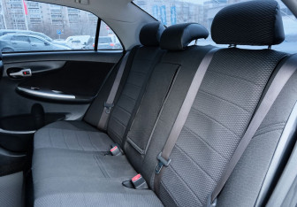 Подержанный автомобиль Toyota Corolla Sedan 2006 года (19 фото)