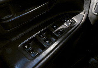 Подержанный автомобиль Mitsubishi Outlander 2018 года (12 фото)