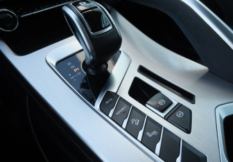 Подержанный автомобиль Geely Coolray 2021 года (12 фото)