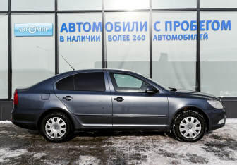 Подержанный автомобиль Skoda Octavia Liftback 2011 года (6 фото)