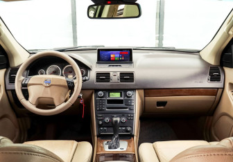 Подержанный автомобиль Volvo XC90 2011 года (19 фото)