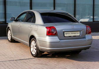 Подержанный автомобиль Toyota Avensis Sedan 2007 года (3 фото)
