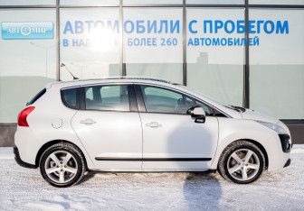 Подержанный автомобиль Peugeot 3008 2012 года (6 фото)
