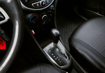 Подержанный автомобиль Hyundai Solaris Sedan 2011 года (9 фото)