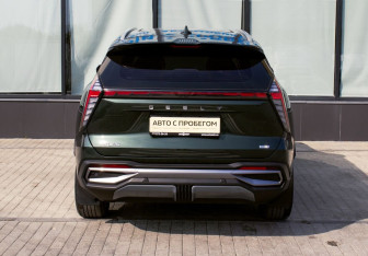 Подержанный автомобиль Geely Atlas 2024 года (4 фото)