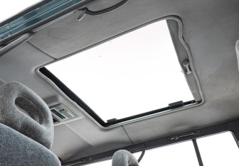 Подержанный автомобиль Mitsubishi Pajero 1995 года (20 фото)