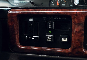 Подержанный автомобиль Jeep Grand Cherokee 1995 года (14 фото)