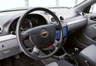 Подержанный автомобиль Chevrolet Lacetti Hatchback 2012 года (13 фото)