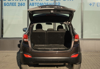 Подержанный автомобиль Hyundai ix35 2010 года (21 фото)