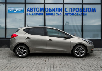 Подержанный автомобиль Kia Ceed Hatchback 2012 года (6 фото)