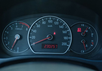 Подержанный автомобиль Suzuki SX4 Hatchback 2007 года (15 фото)