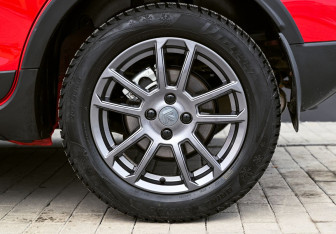 Подержанный автомобиль LIVAN X3Pro 2023 года (22 фото)