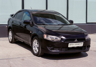 Подержанный автомобиль Mitsubishi Lancer Sedan 2007 года (7 фото)