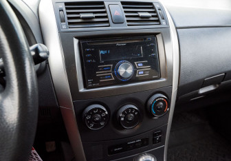 Подержанный автомобиль Toyota Corolla Sedan 2008 года (12 фото)