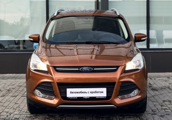 Подержанный автомобиль Ford Kuga 2015 года (8 фото)