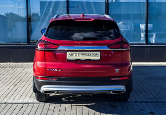 Подержанный автомобиль Geely Atlas Pro 2023 года (4 фото)