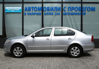 Подержанный автомобиль Skoda Octavia Liftback 2011 года (2 фото)