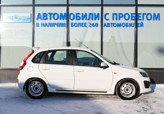 Подержанный автомобиль LADA (ВАЗ) Kalina Hatchback 2015 года (6 фото)