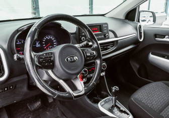 Подержанный автомобиль Kia Picanto 2018 года (10 фото)