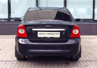 Подержанный автомобиль Ford Focus Sedan 2008 года (4 фото)