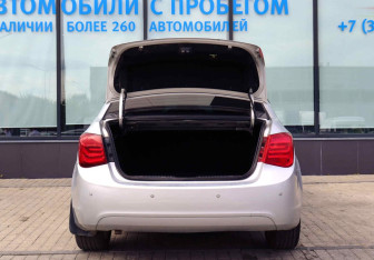 Подержанный автомобиль Chevrolet Cruze Sedan 2011 года (19 фото)