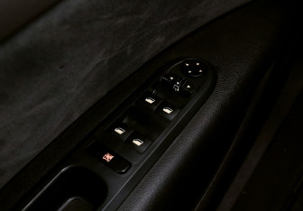 Подержанный автомобиль Peugeot 407 Sedan 2006 года (12 фото)