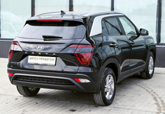 Подержанный автомобиль Hyundai Creta 2022 года (5 фото)